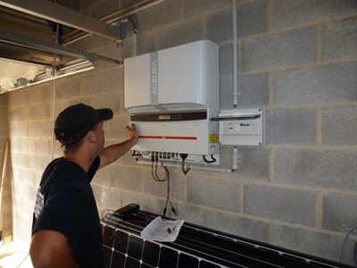 installation panneaux photovoltaïques domus concept